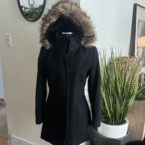 Esprit Women's Black Fur-Trimmed Hooded Coat - medium